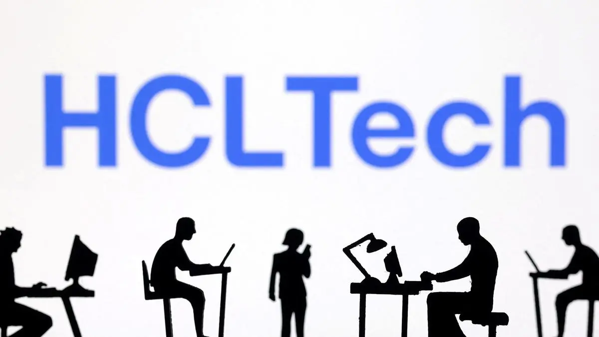 HCL Technologies and Tech Mahindra Lead Net Hiring Amid AI-Driven Workforce Shift